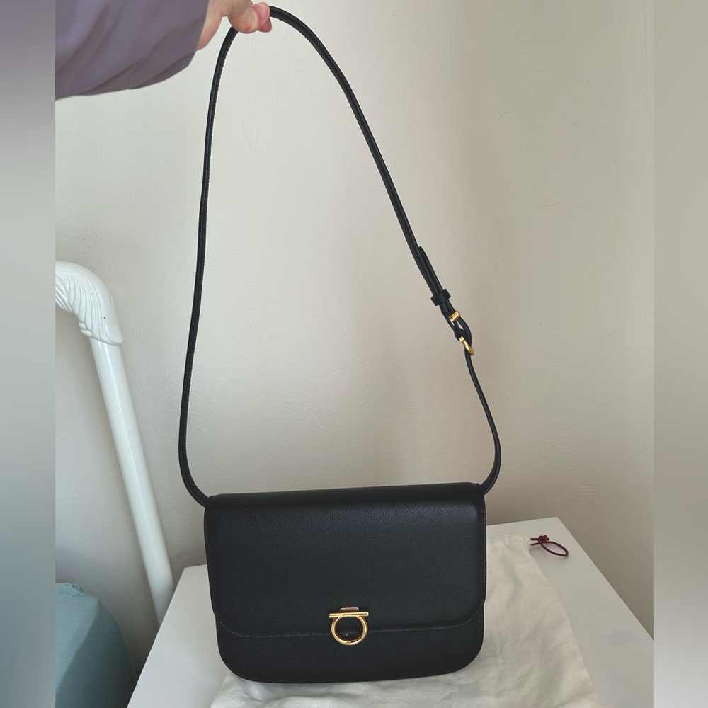NIB Salvatore Ferragamo Black leather Nero calf bonbon handbag